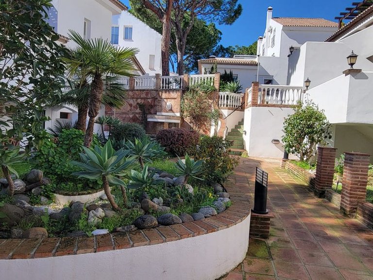 Apartment for Sale in Puerto Banús, Malaga 1