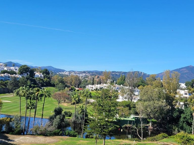 Apartment for Sale in Puerto Banús, Malaga 18