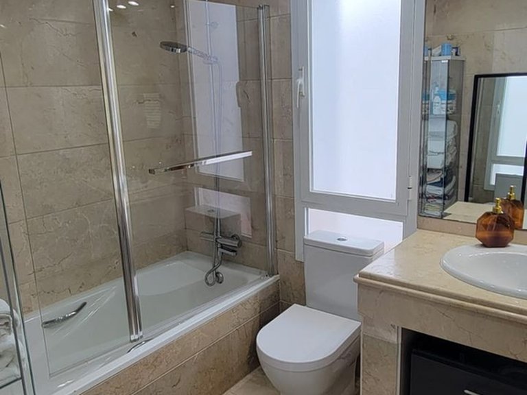 Apartment for Sale in Puerto Banús, Malaga 20