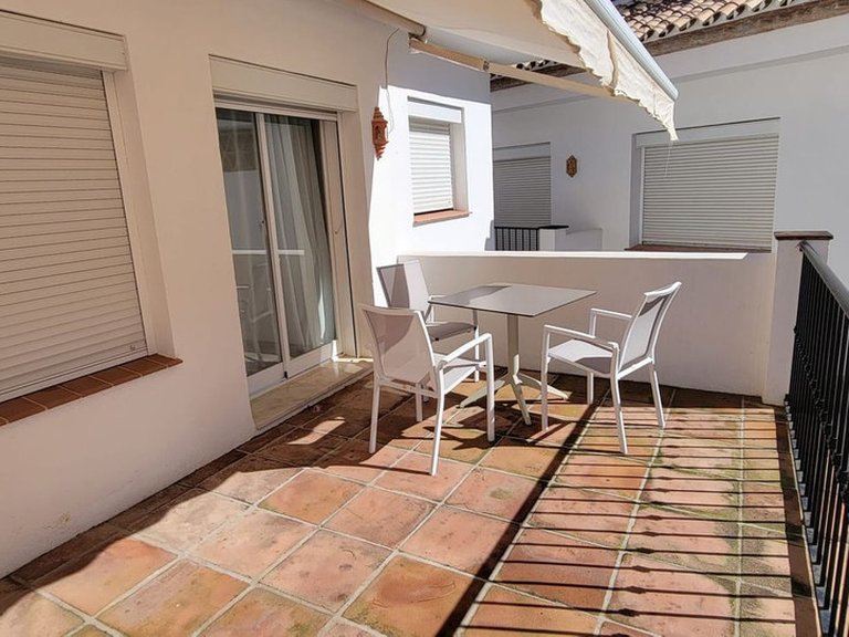 Apartment for Sale in Puerto Banús, Malaga 23