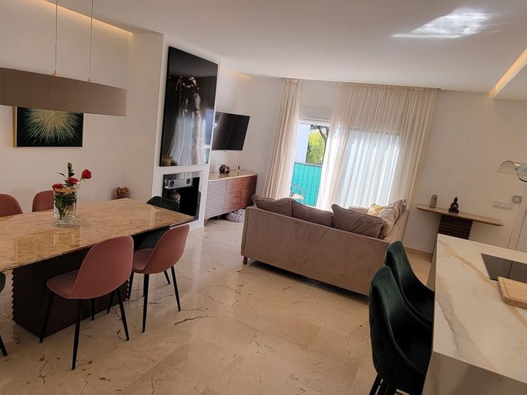 Apartment for Sale in Puerto Banús, Malaga 6