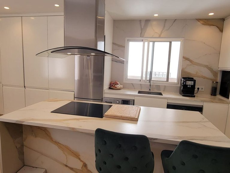Apartment for Sale in Puerto Banús, Malaga 8