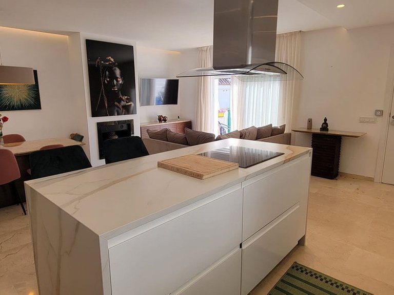 Apartment for Sale in Puerto Banús, Malaga 9