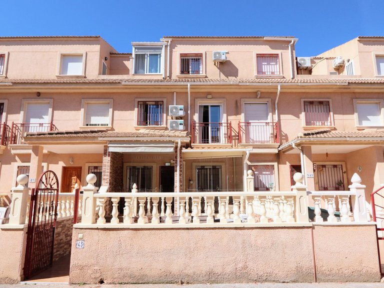 Villa for Sale in Playa Flamenca, Alicante 1