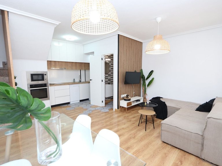 Villa for Sale in Playa Flamenca, Alicante 4