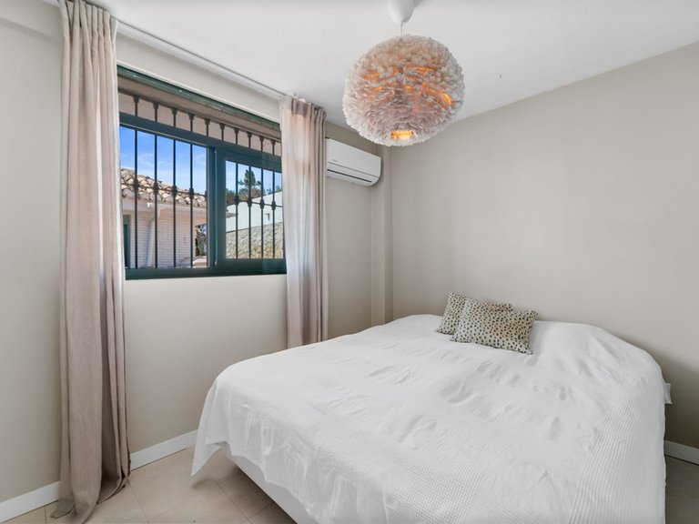 Villa for Sale in Benalmadena, Malaga 11