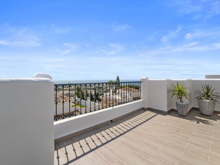 Villa for Sale in Benalmadena, Malaga 2