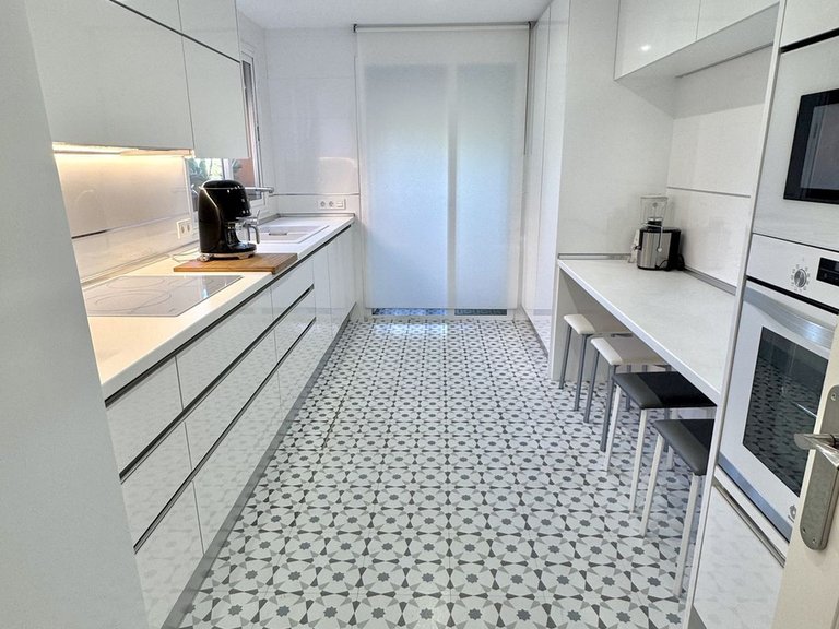 Apartment for Sale in Guadalmina Baja, Malaga 11