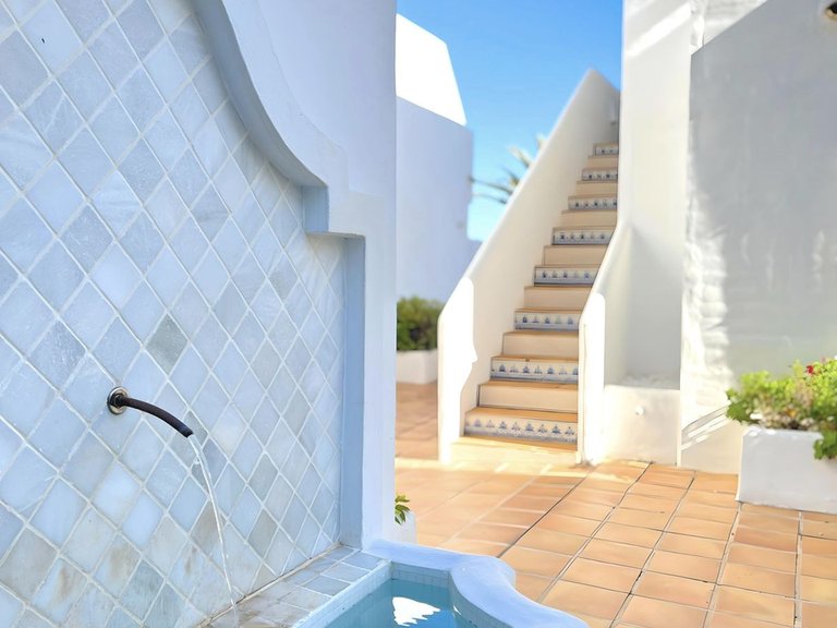 Apartment for Sale in Nueva Andalucía, Malaga 4