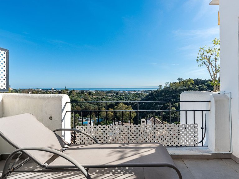 Apartment for Sale in Los Arqueros, Malaga 12
