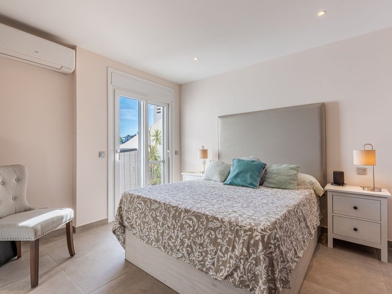 Apartment for Sale in Los Arqueros, Malaga 14