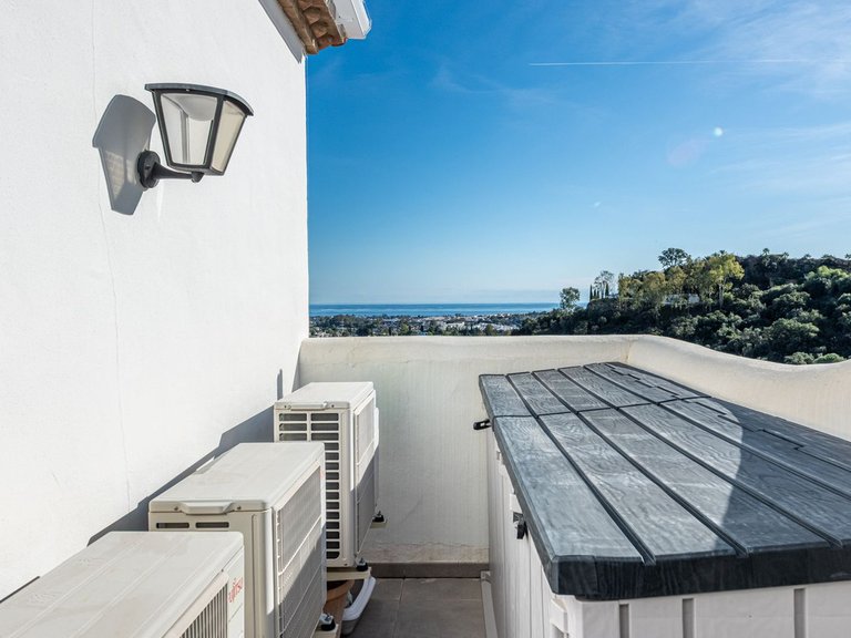 Apartment for Sale in Los Arqueros, Malaga 17