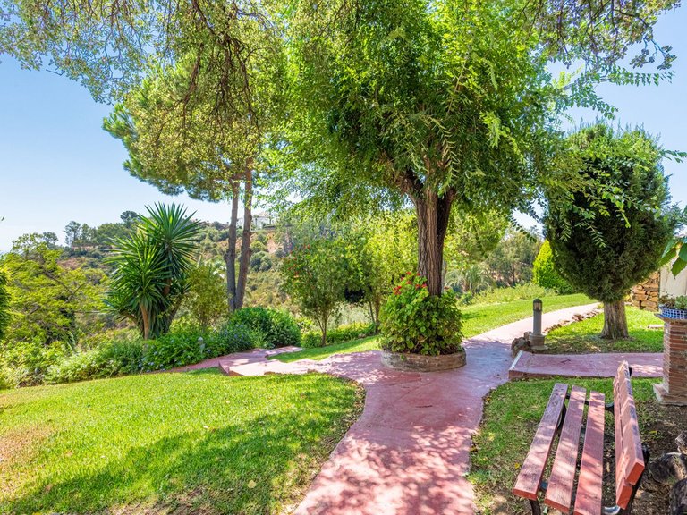 Apartment for Sale in Los Arqueros, Malaga 24