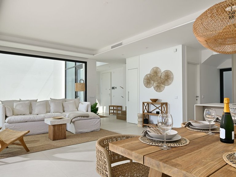 Villa for Sale in Benalmadena Pueblo, Malaga 11
