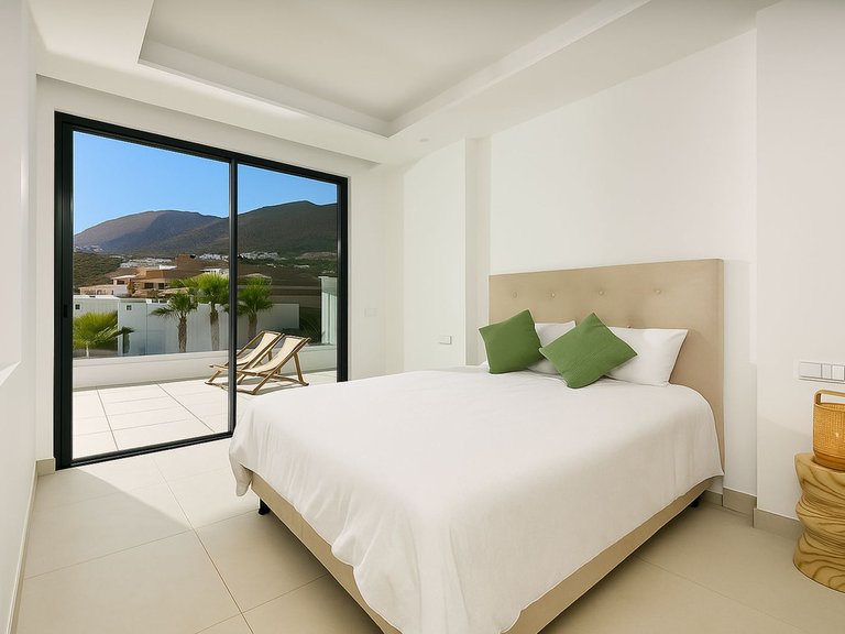 Villa for Sale in Benalmadena Pueblo, Malaga 19