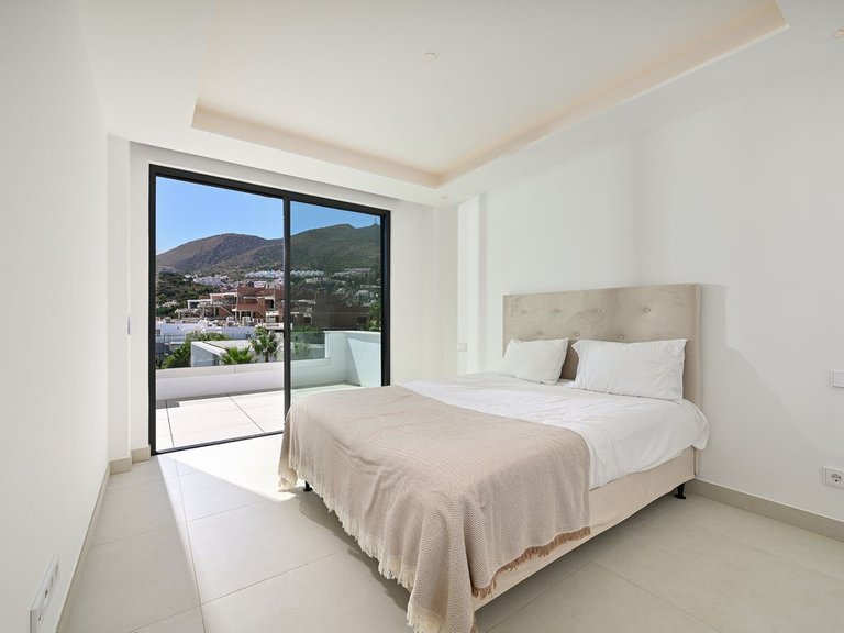Villa for Sale in Benalmadena Pueblo, Malaga 21
