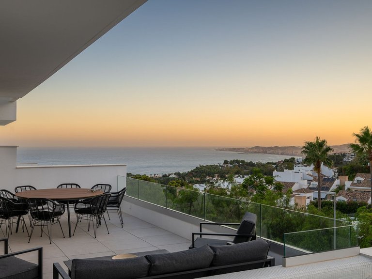 Villa for Sale in Benalmadena Pueblo, Malaga 3