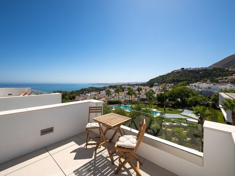 Villa for Sale in Benalmadena Pueblo, Malaga 30