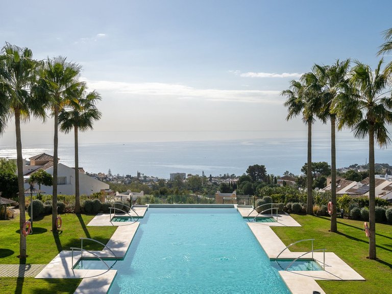 Villa for Sale in Benalmadena Pueblo, Malaga 35