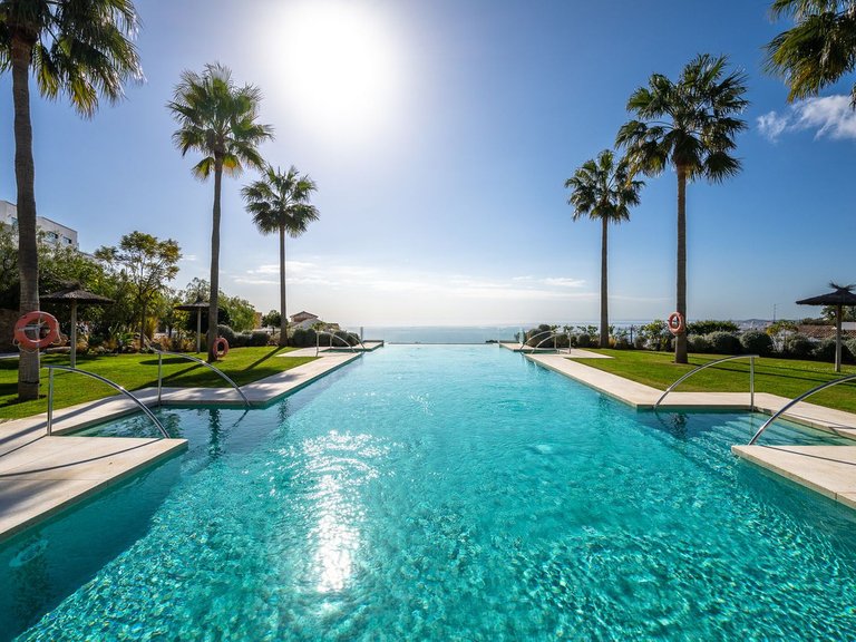 Villa for Sale in Benalmadena Pueblo, Malaga 41