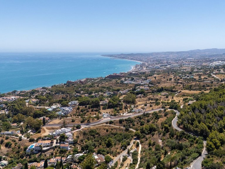 Villa for Sale in Benalmadena Pueblo, Malaga 57