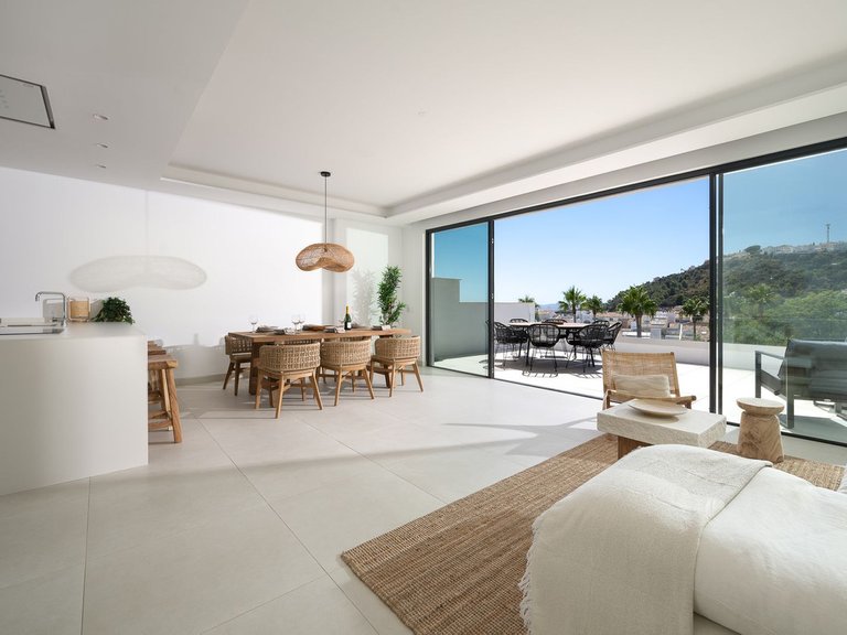 Villa for Sale in Benalmadena Pueblo, Malaga 8