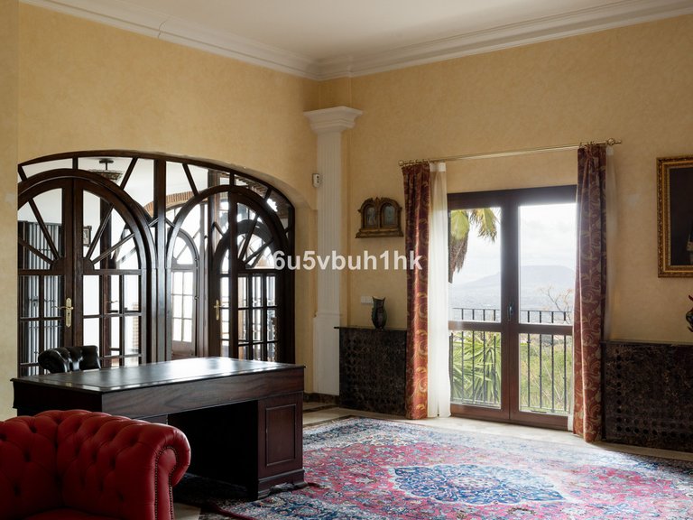 Villa for Sale in Alhaurín El Grande, Malaga 16