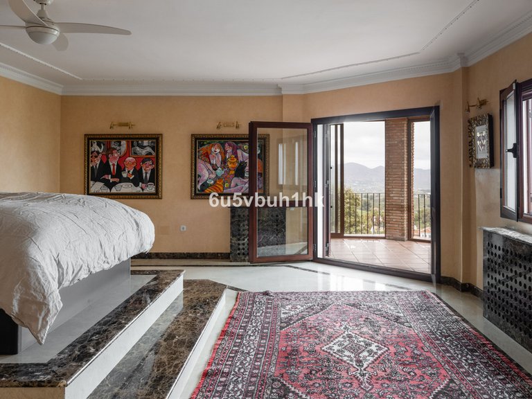 Villa for Sale in Alhaurín El Grande, Malaga 22