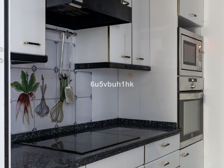 Villa for Sale in Alhaurín El Grande, Malaga 37