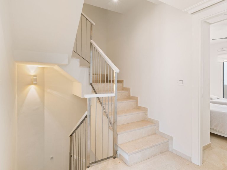 Villa for Sale in Costabella, Malaga 28