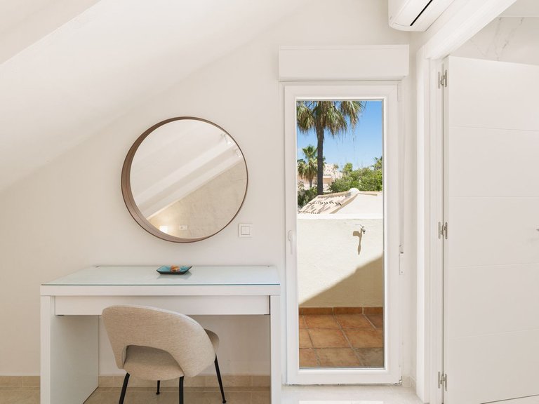 Villa for Sale in Costabella, Malaga 31