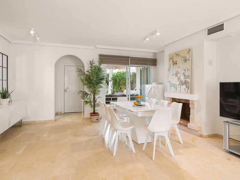 Villa for Sale in Costabella, Malaga 6