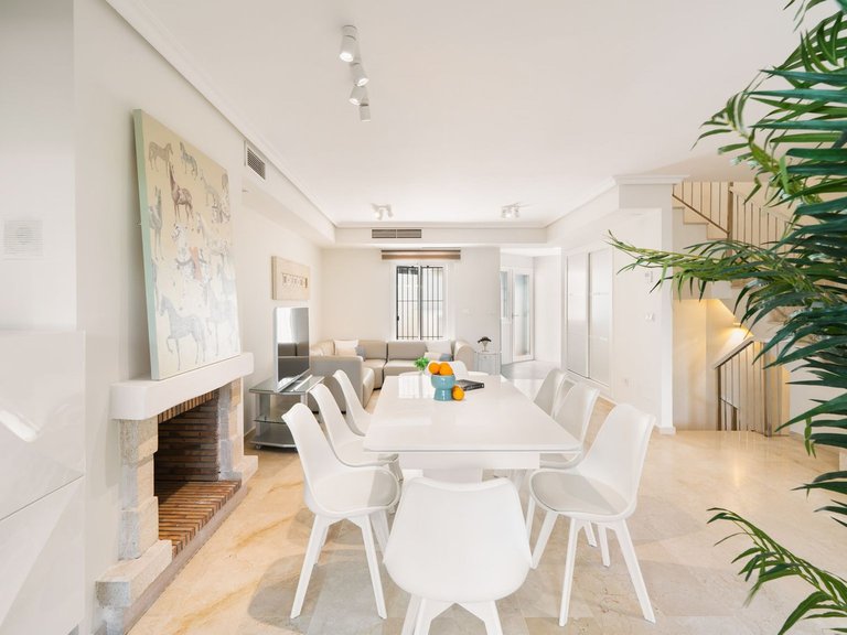 Villa for Sale in Costabella, Malaga 8