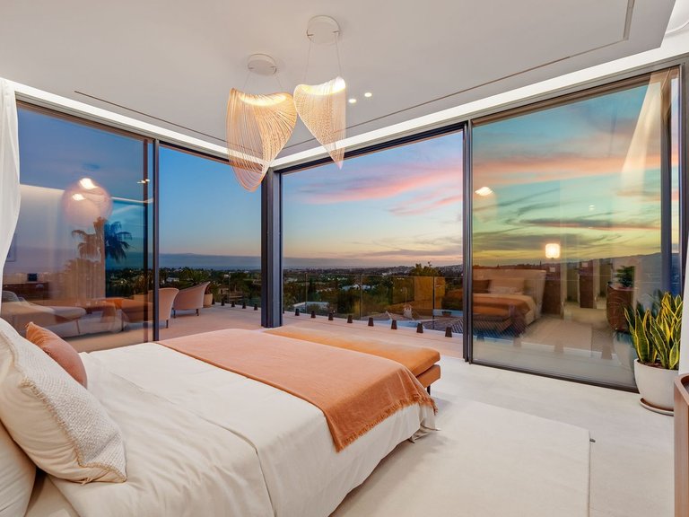 Villa for Sale in Benahavís, Malaga 32