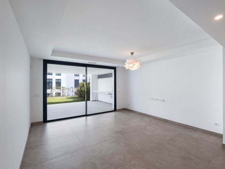 Apartment for Sale in Estepona, Malaga 4