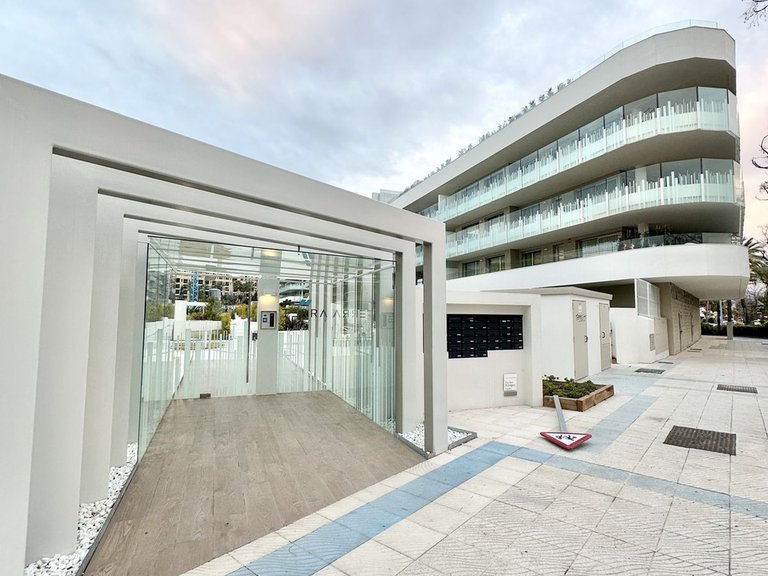 Apartment for Sale in San Pedro De Alcántara, Malaga 1