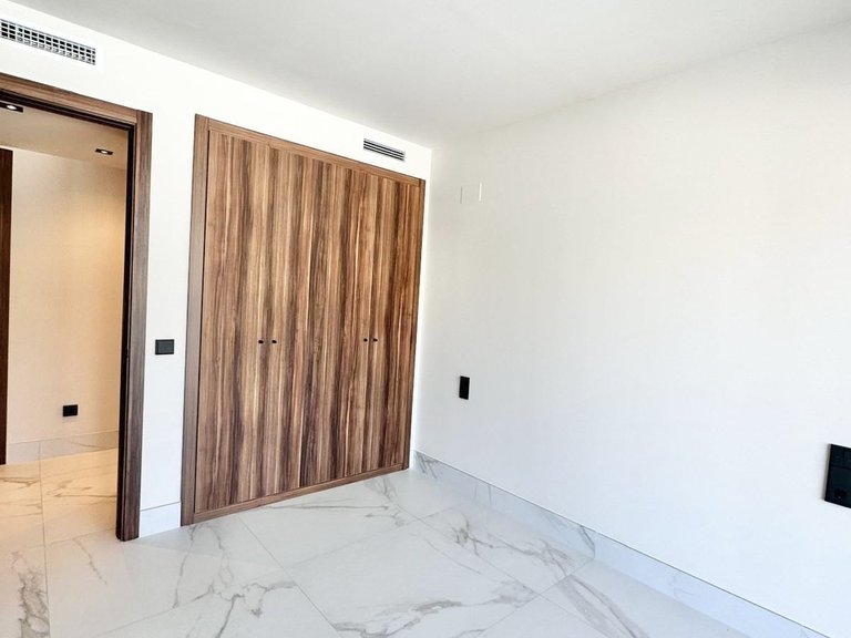 Apartment for Sale in San Pedro De Alcántara, Malaga 5