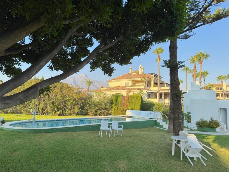 Apartment for Sale in Nueva Andalucía, Malaga 16