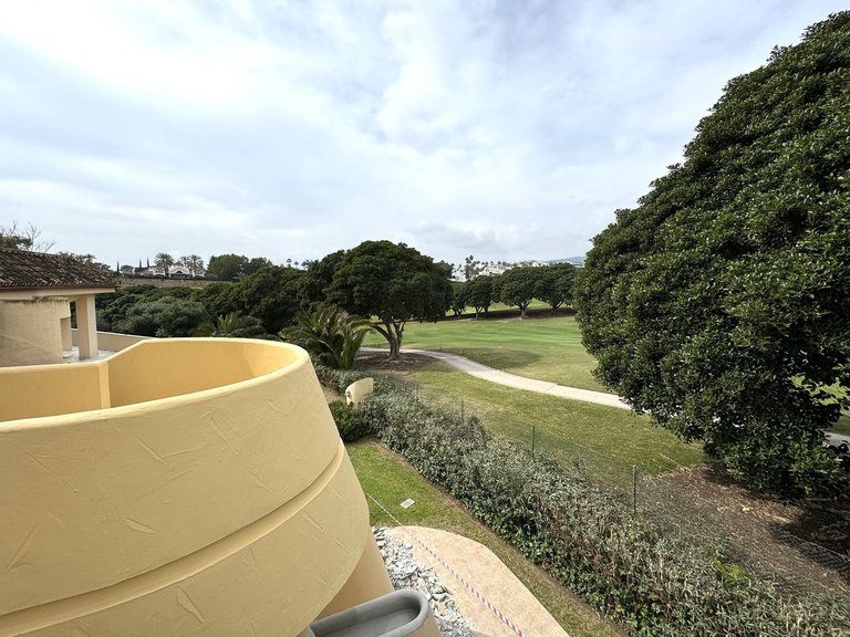 Apartment for Sale in Nueva Andalucía, Malaga 17