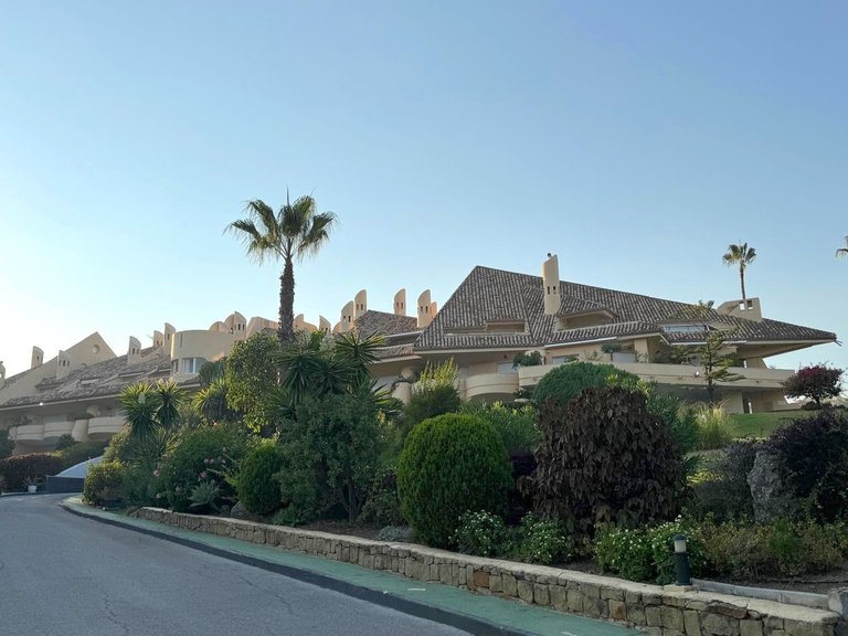 Apartment for Sale in Nueva Andalucía, Malaga 21