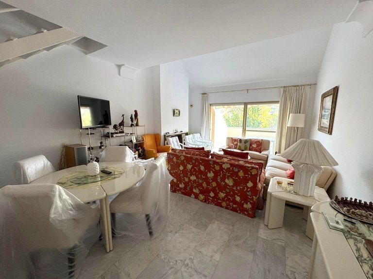 Apartment for Sale in Nueva Andalucía, Malaga 27