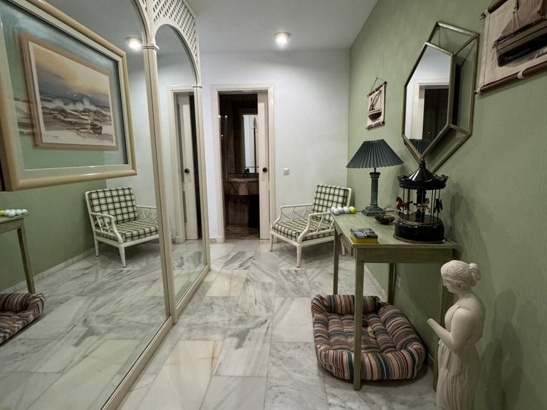 Apartment for Sale in Nueva Andalucía, Malaga 33