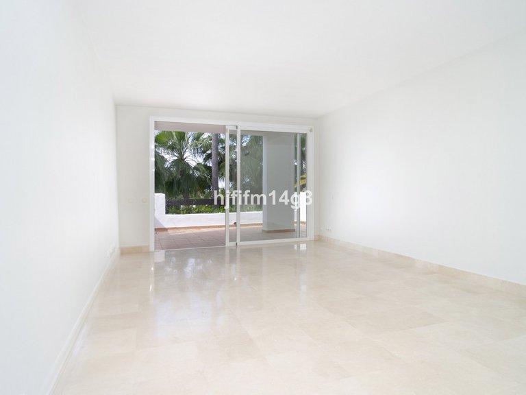 Apartment for Sale in Nueva Andalucía, Malaga 5