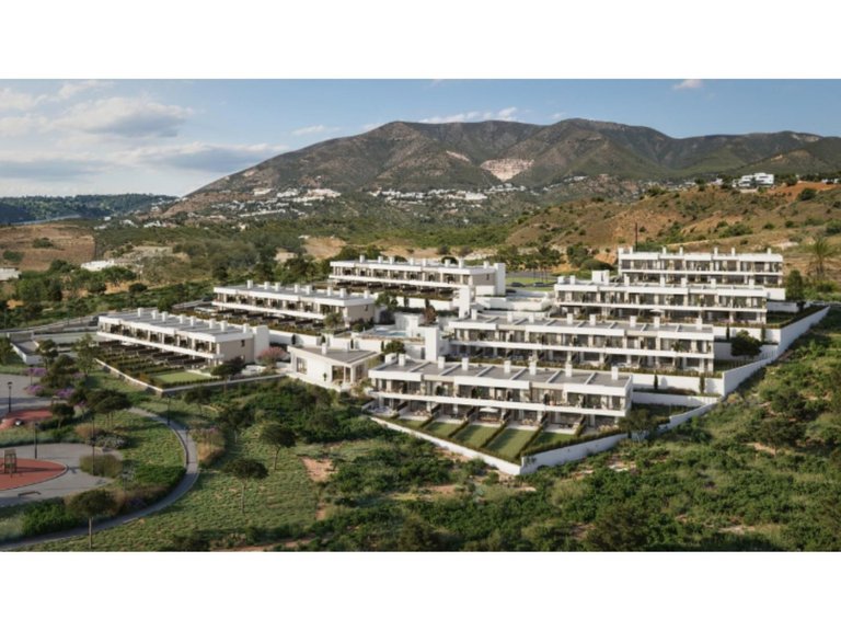 Villa for Sale in Fuengirola, Malaga 1