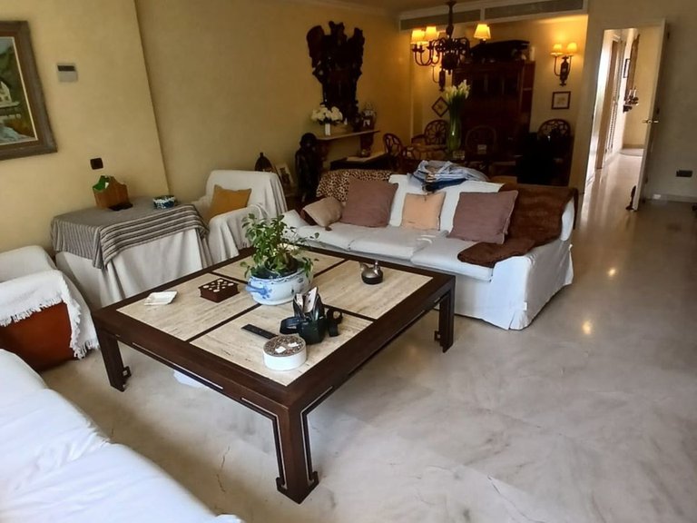 Villa for Sale in Estepona, Malaga 1