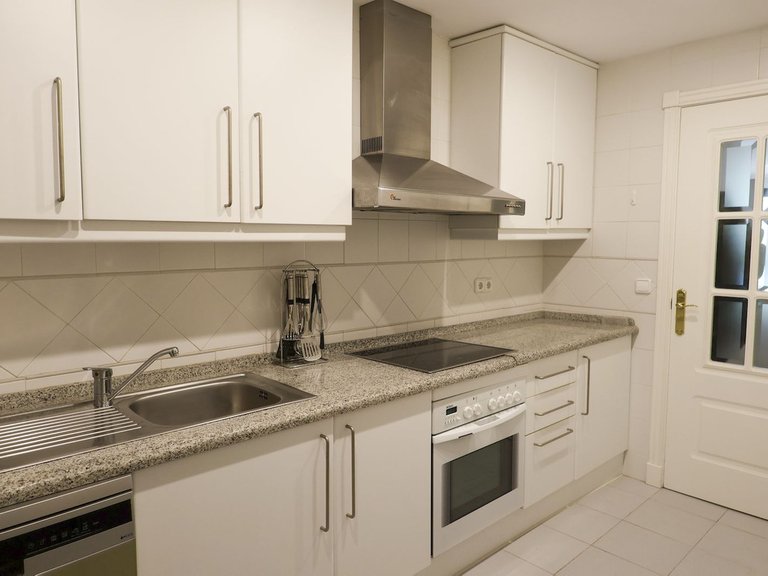 Apartment for Sale in Los Arqueros, Malaga 8