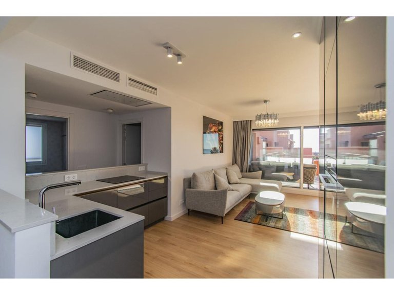 Apartment for Sale in New Golden Mile, Malaga 11