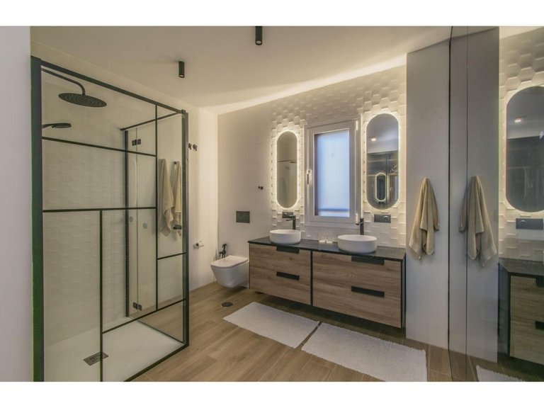 Apartment for Sale in New Golden Mile, Malaga 20