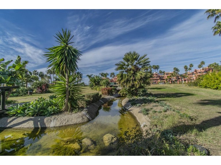 Apartment for Sale in New Golden Mile, Malaga 21