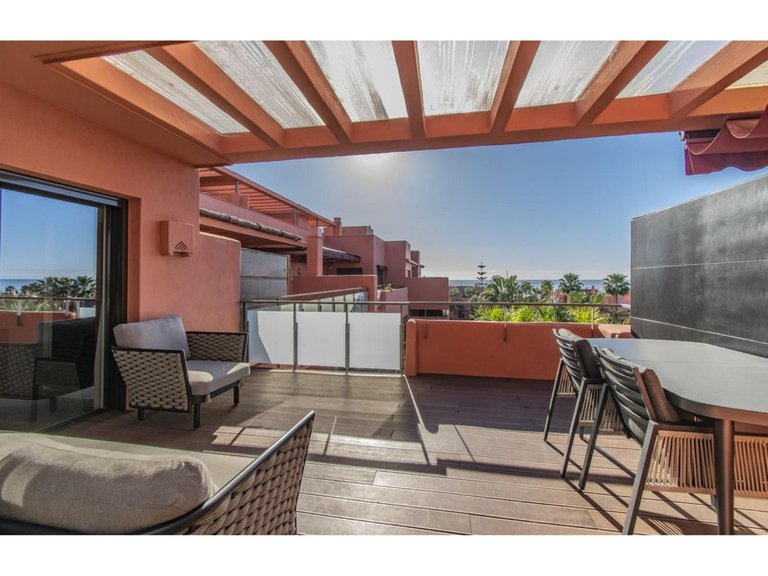 Apartment for Sale in New Golden Mile, Malaga 22